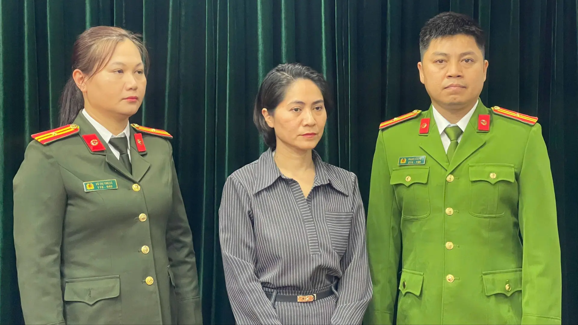 Khởi tố Giám đốc show ‘Về đây bốn cánh chim trời’ vì lừa đảo